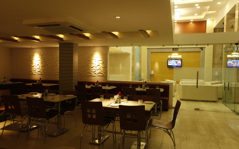 Crown Palace Hotel Allahabad Restaurant